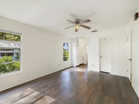 105 12th Place SE Vero Beach FL 32962