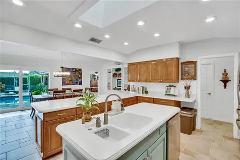 2410 47th Terrace Vero Beach FL 32966