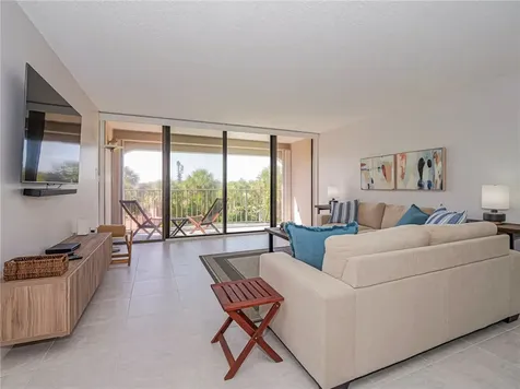 5300 Highway A1a Vero Beach FL 32963