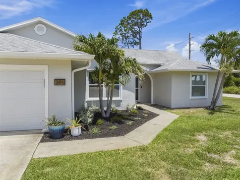 291 Columbus Street Sebastian FL 32958