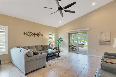1712 Berkshire Circle SW Vero Beach FL 32968