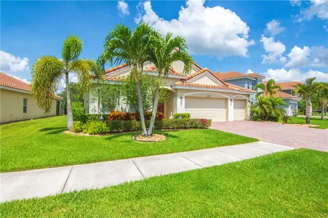 1712 Berkshire Circle SW Vero Beach FL 32968