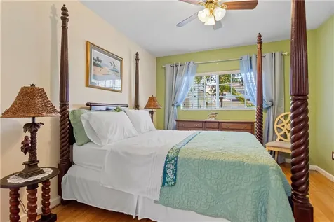 528 7th Square Vero Beach FL 32962