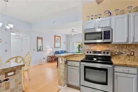 528 7th Square Vero Beach FL 32962