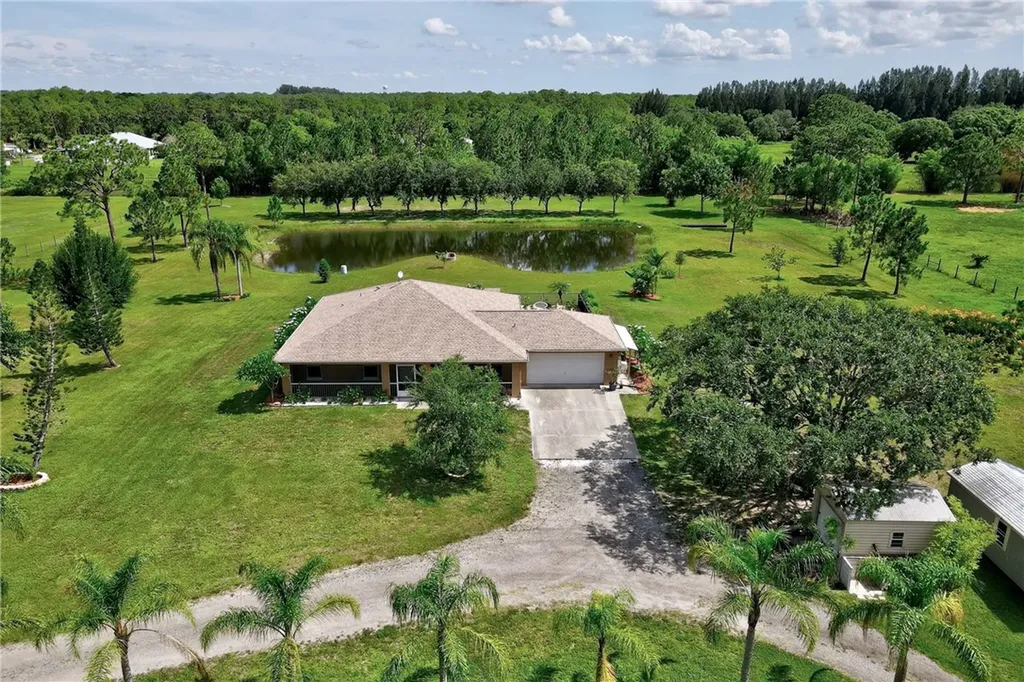 13280 81st Street Fellsmere FL 32948