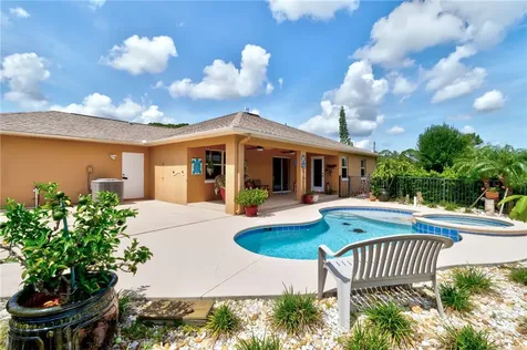 13280 81st Street Fellsmere FL 32948