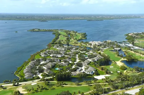 300 Harbour Drive Vero Beach FL 32963