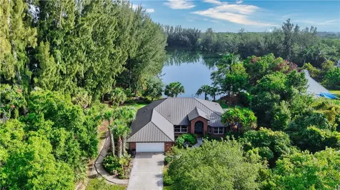 7090 41st Street Vero Beach FL 32967
