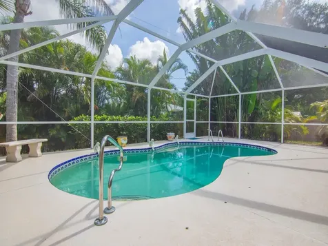 956 19th Street SW Vero Beach FL 32962