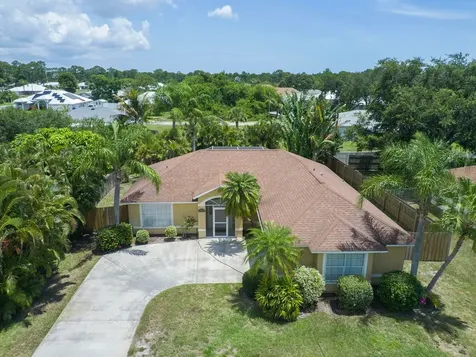 956 19th Street SW Vero Beach FL 32962