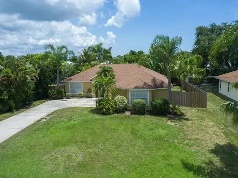 956 19th Street SW Vero Beach FL 32962