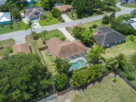 956 19th Street SW Vero Beach FL 32962