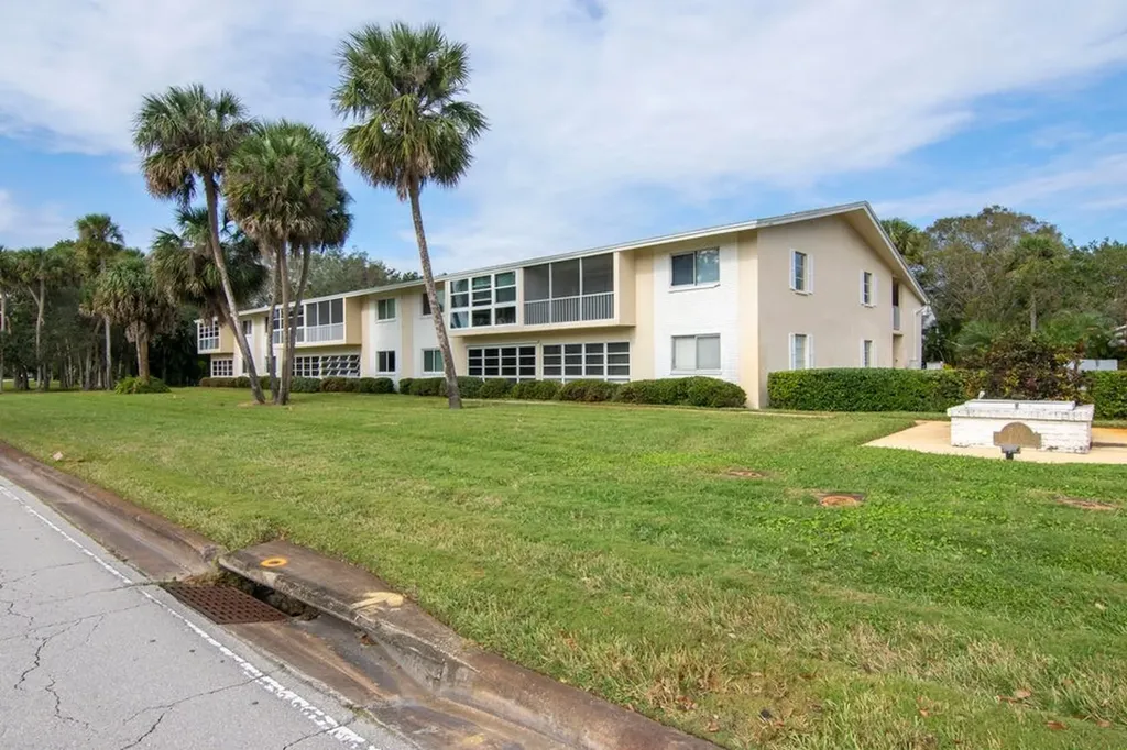 600 Royal Palm Drive Vero Beach FL 32960