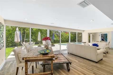 926 Pebble Lane Vero Beach FL 32963
