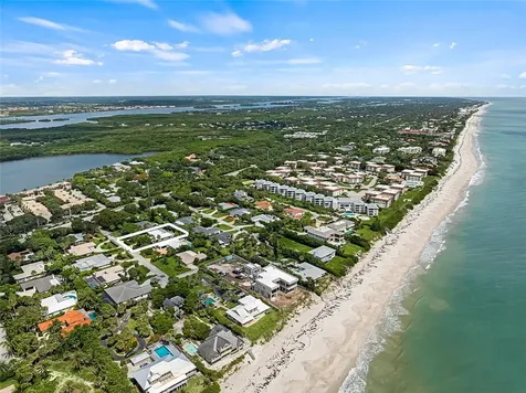 926 Pebble Lane Vero Beach FL 32963