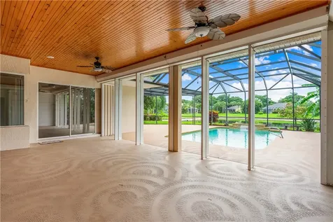 597 44th Avenue SW Vero Beach FL 32968
