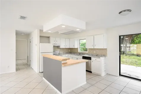 2313 2nd Street SW Vero Beach FL 32962