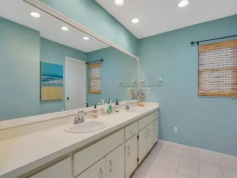 980 Clipper Road Vero Beach FL 32963