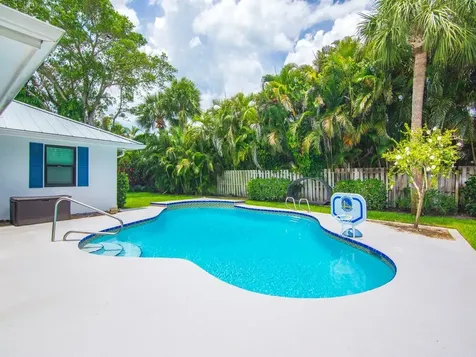 980 Clipper Road Vero Beach FL 32963