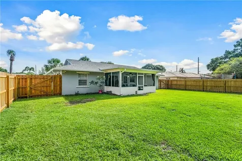 5845 23rd Street Vero Beach FL 32966
