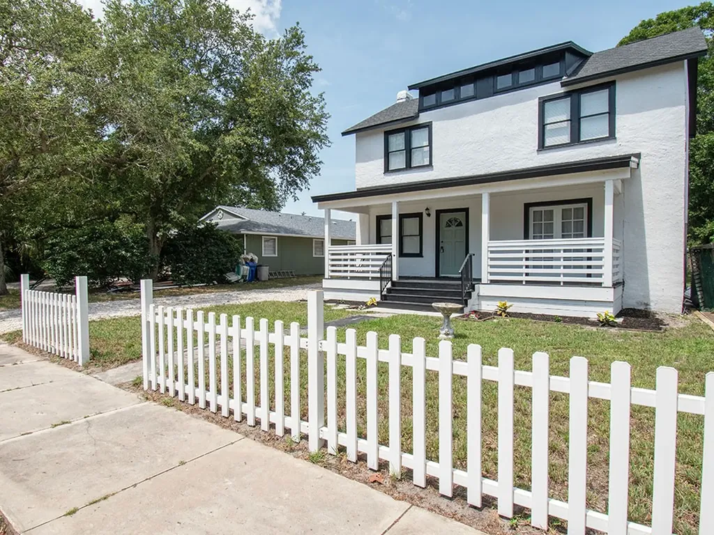 1813 22nd Avenue Vero Beach FL 32960