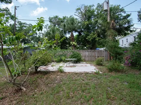 1813 22nd Avenue Vero Beach FL 32960