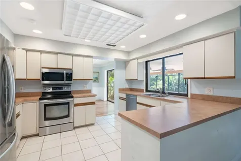 445 34th Court SW Vero Beach FL 32968