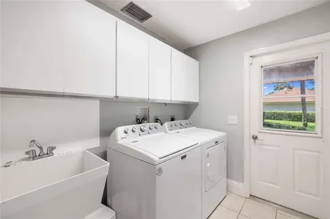 445 34th Court SW Vero Beach FL 32968