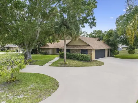 445 34th Court SW Vero Beach FL 32968