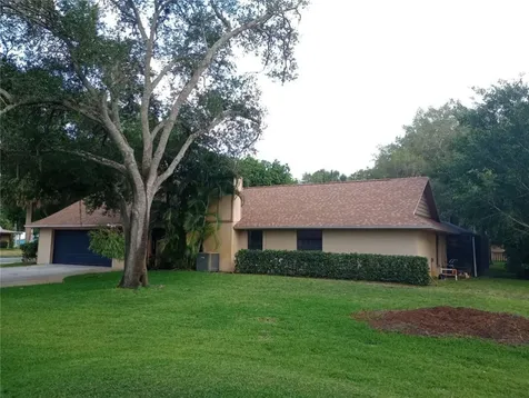 445 34th Court SW Vero Beach FL 32968