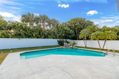 2195 Seminole Shores Lane Vero Beach FL 32963