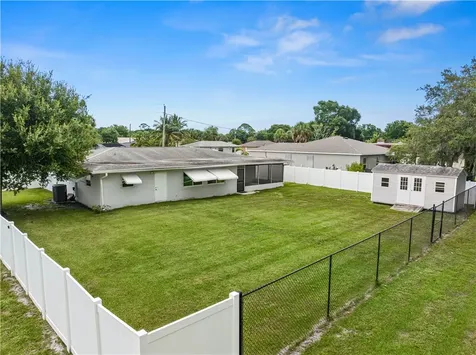7907 Sebastian Road Fort Pierce FL 34951
