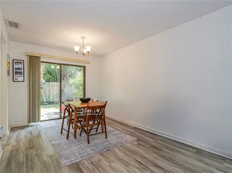 1057 6th Avenue Vero Beach FL 32960