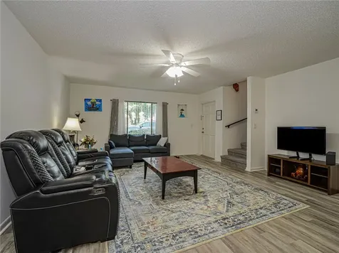 1057 6th Avenue Vero Beach FL 32960