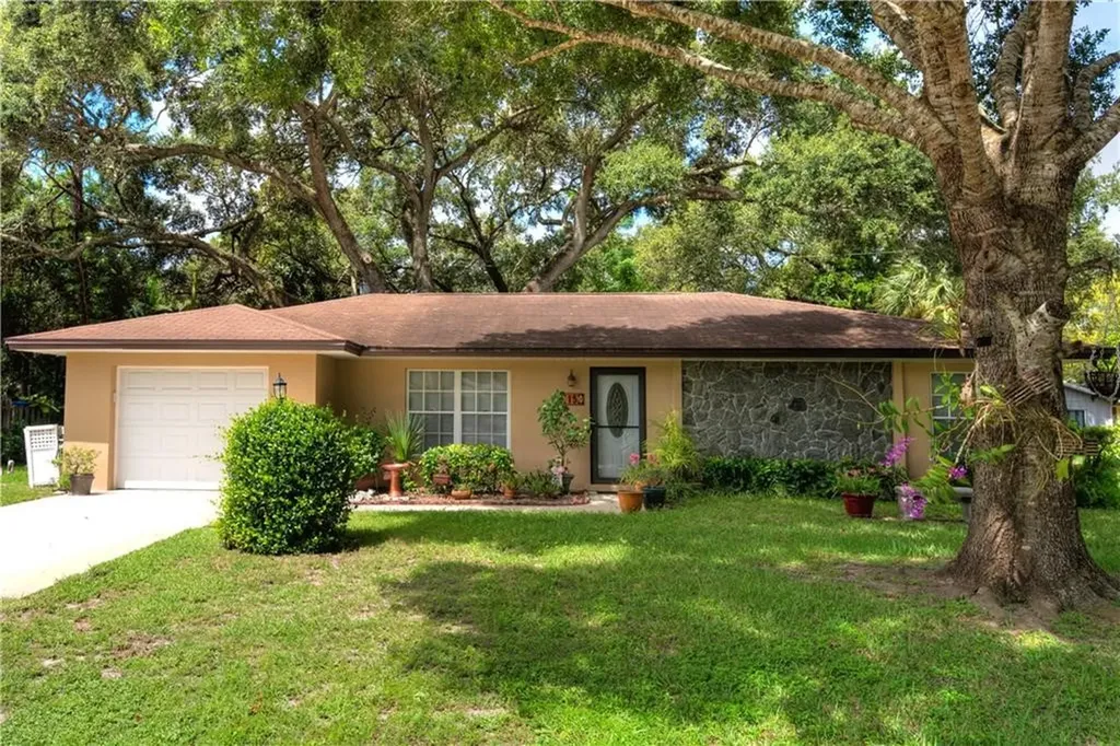 15 46th Court Vero Beach FL 32968