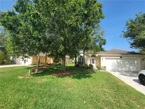 8175 Westfield Circle Vero Beach FL 32966