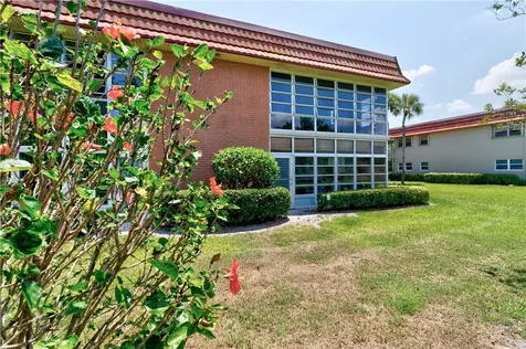 107 Spring Lake Court Vero Beach FL 32962