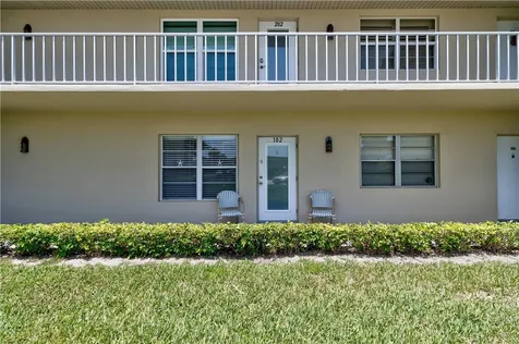 107 Spring Lake Court Vero Beach FL 32962