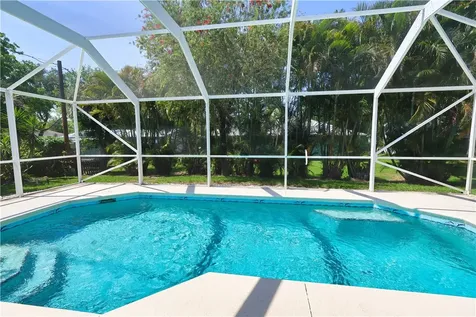632 Dempsey Avenue Sebastian FL 32958