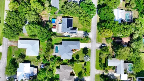 632 Dempsey Avenue Sebastian FL 32958