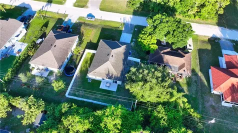 8646 102nd Avenue Vero Beach FL 32967