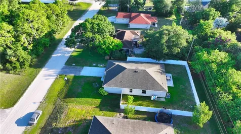8646 102nd Avenue Vero Beach FL 32967