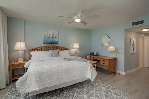 8860 N Sea Oaks Way Vero Beach FL 32963