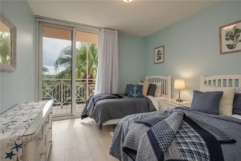 8860 N Sea Oaks Way Vero Beach FL 32963