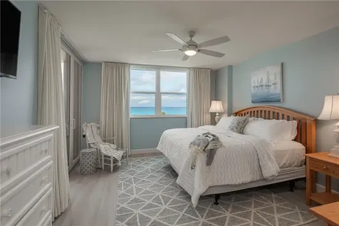 8860 N Sea Oaks Way Vero Beach FL 32963