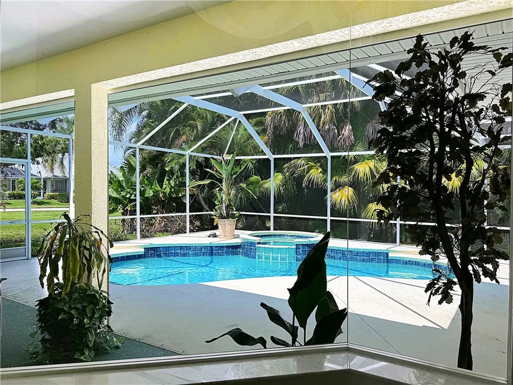 6490 36th Place Vero Beach FL 32966