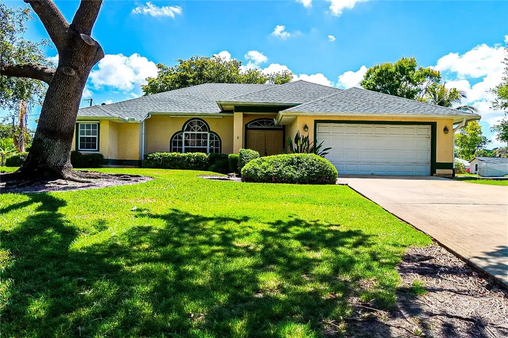 2054 14th Avenue SW Vero Beach FL 32962