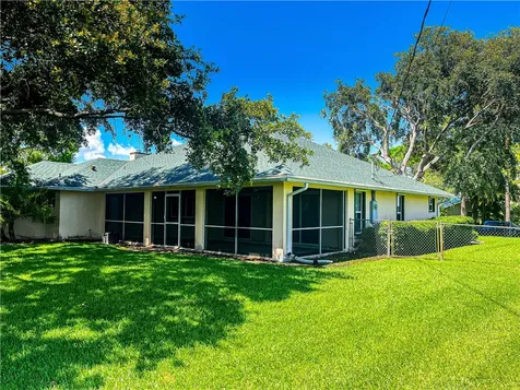 2054 14th Avenue SW Vero Beach FL 32962