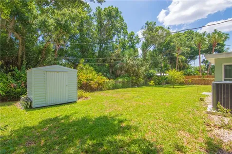 1726 36th Avenue Vero Beach FL 32960