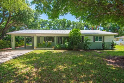 1726 36th Avenue Vero Beach FL 32960